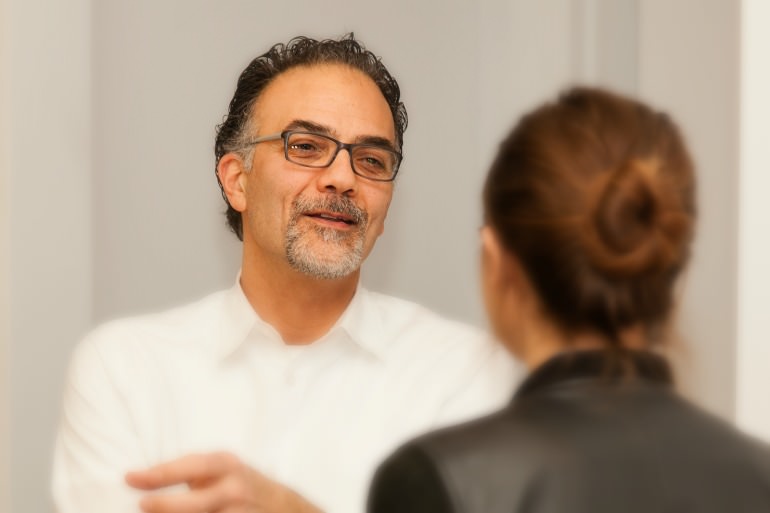 Sommeliers Waste No Time Sharing Their Knowledge sommeliers-waste-no-time-sharing-their-knowledge